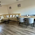 Ferienhaus Dziki Spokoj Z Balia W Krainie Wygaslych Wulkanow