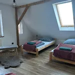 Holiday home Dziki Spokoj Z Balia W Krainie Wygaslych Wulkanow Wojcieszow