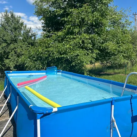 Dziki Spokoj Z Balia W Krainie Wygaslych Wulkanow Ferienhaus Wojcieszów