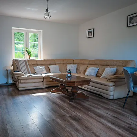 Ferienhaus Dziki Spokoj Z Balia W Krainie Wygaslych Wulkanow *