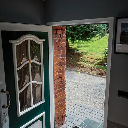 Dziki Spokoj Z Balia W Krainie Wygaslych Wulkanow Ferienhaus *