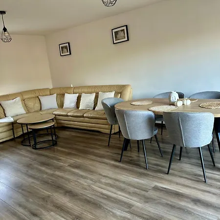 Ferienhaus Dziki Spokoj Z Balia W Krainie Wygaslych Wulkanow