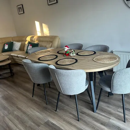 Ferienhaus Dziki Spokoj Z Balia W Krainie Wygaslych Wulkanow Wojcieszów