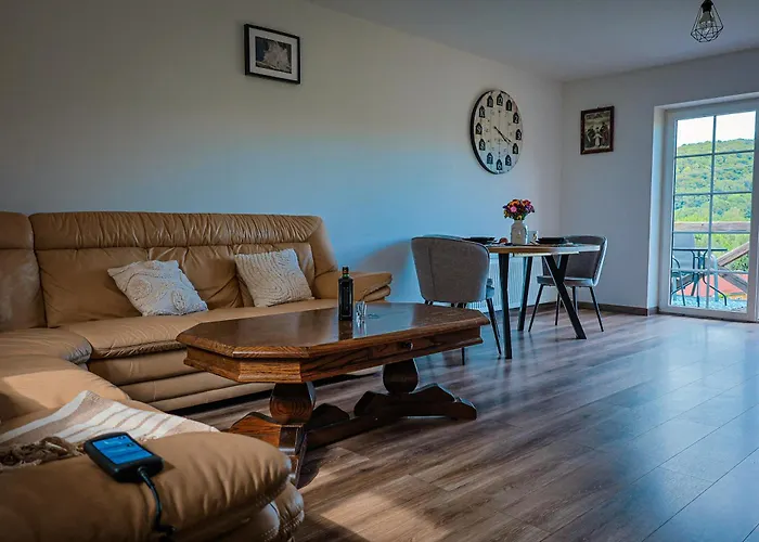 Dziki Spokoj Z Balia W Krainie Wygaslych Wulkanow * Wojcieszów