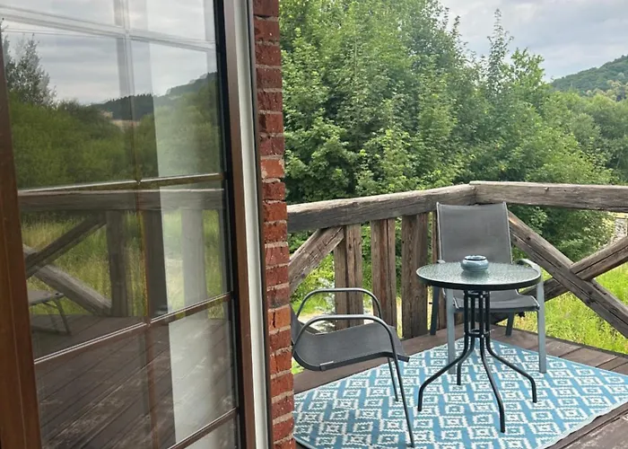 Dziki Spokoj Z Balia W Krainie Wygaslych Wulkanow Wojcieszów